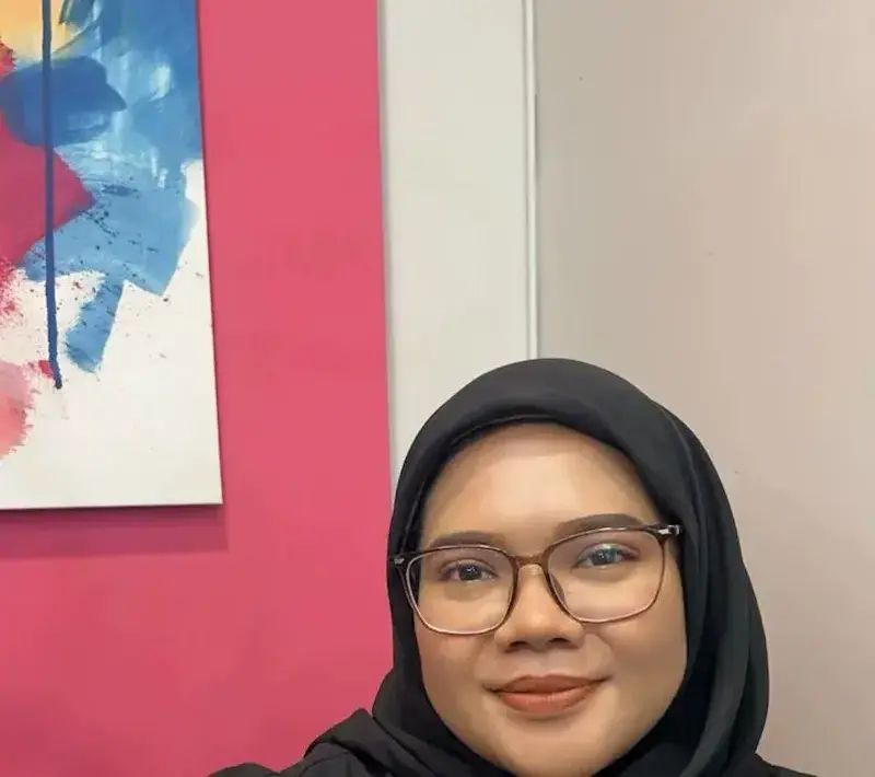 Ameera, senior hairstylist at Dashing Diva Shah Alam, hair colour and treatment specialist at Kompleks PKNS