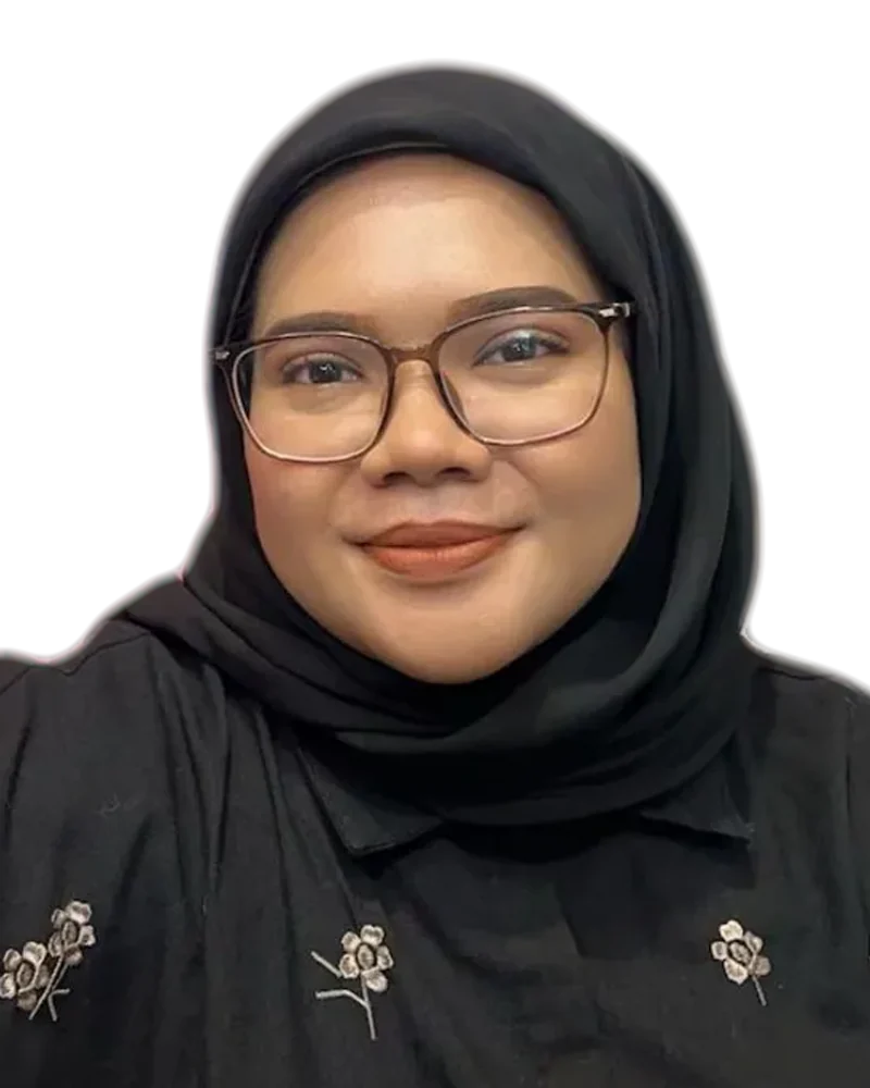 Ameera, senior hairstylist at Dashing Diva Shah Alam, hair colour and treatment specialist at Kompleks PKNS